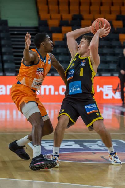 首秀即进球 首秀即进球